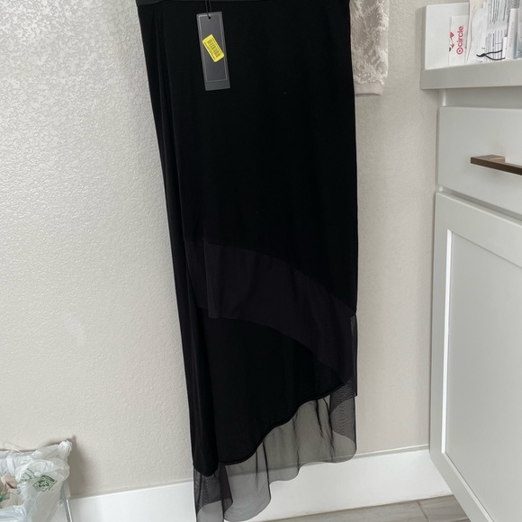 High low skirt. New with tags - Picture 1 of 5